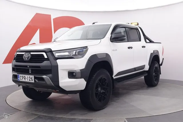 Toyota Hilux AC-32 Edition Double Cab 4WD 2,8D Invincible 2- Image 1