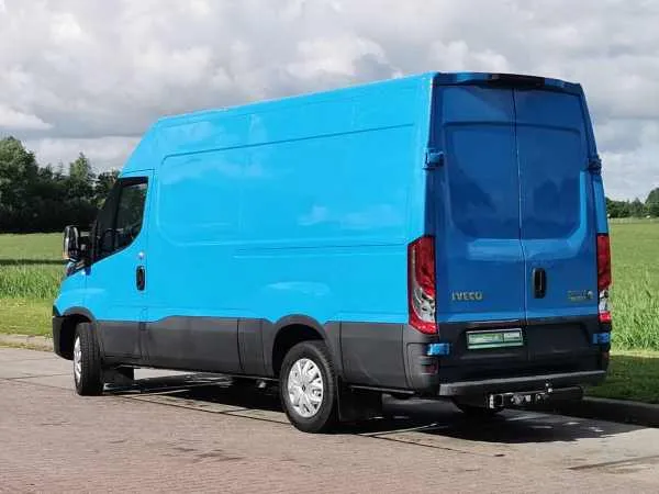 Iveco Daily 35S18 3.0L Hi-Matic Image 5